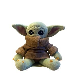 Grogu Shoulder Magnet